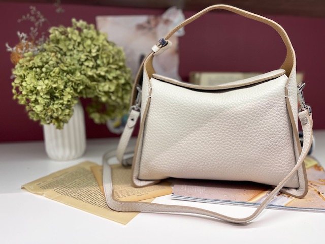 【GIANNI CHIARINI】新作バックのご紹介