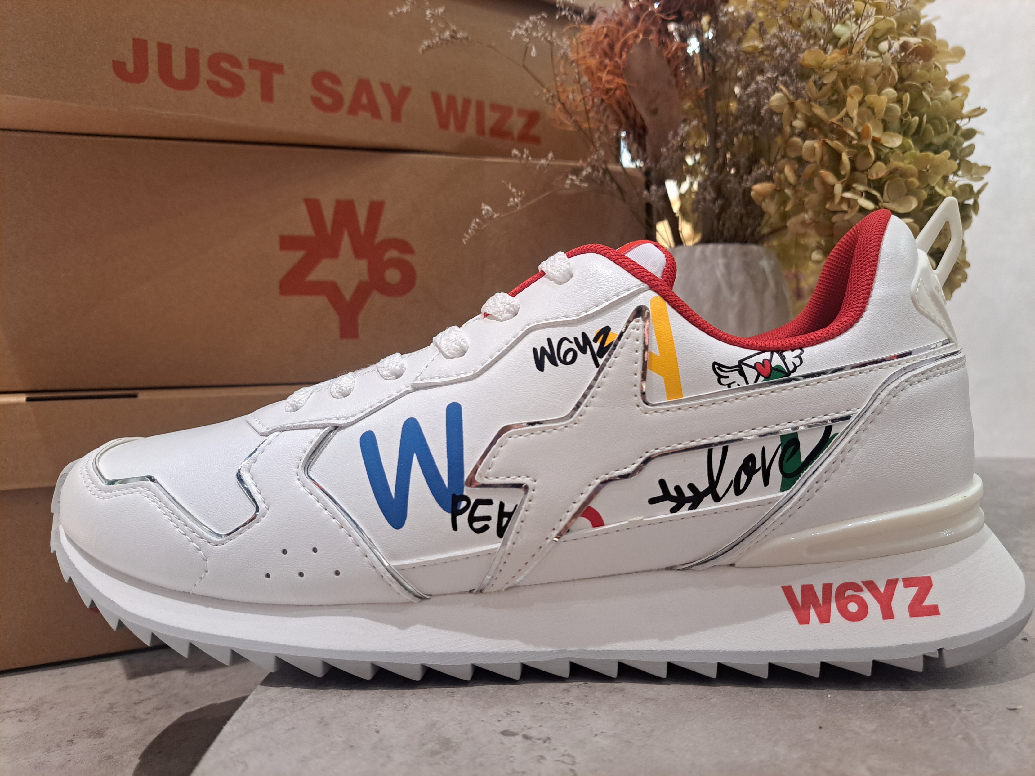 ★期間限定入荷商品のご紹介★【W6YZ(ウィズ)】